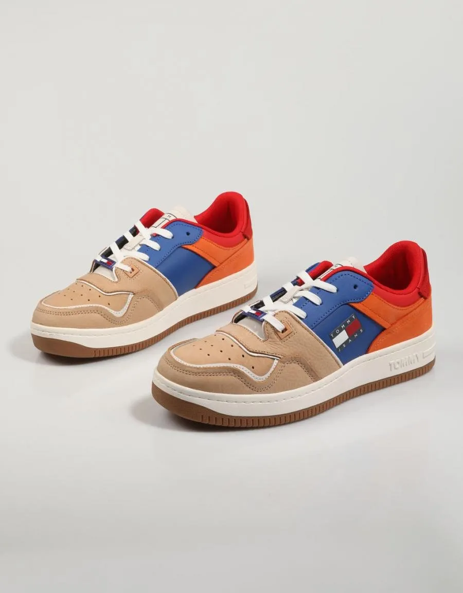  baskets TOMMY HILFIGER Tommy Jeans Nubuck Basket en Multicolore 79923