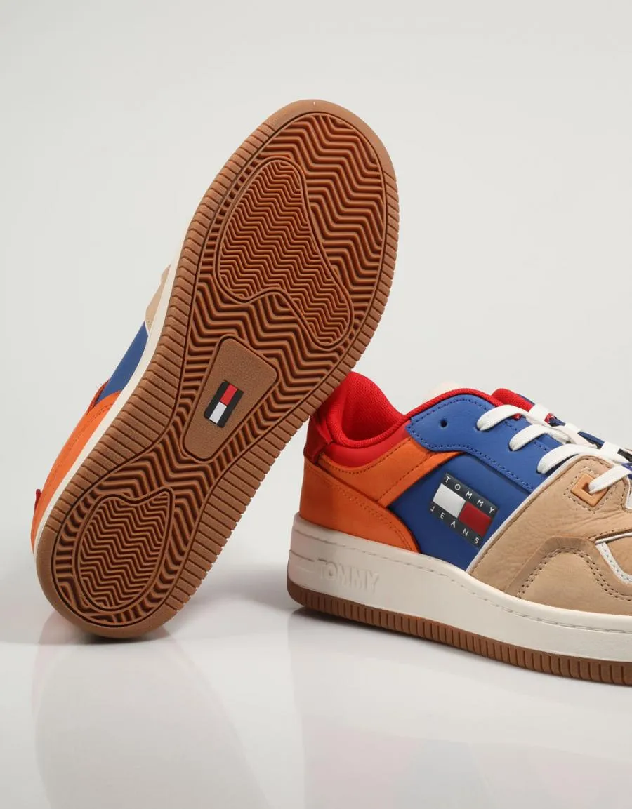  baskets TOMMY HILFIGER Tommy Jeans Nubuck Basket en Multicolore 79923