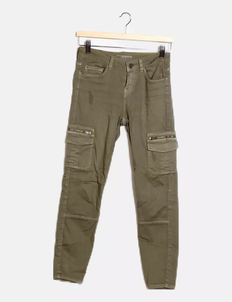 Bershka Pantalón verde cargo