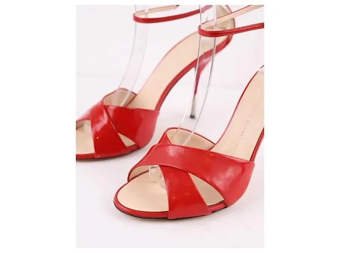 Giuseppe Zanotti Tacones de cuero Roja 