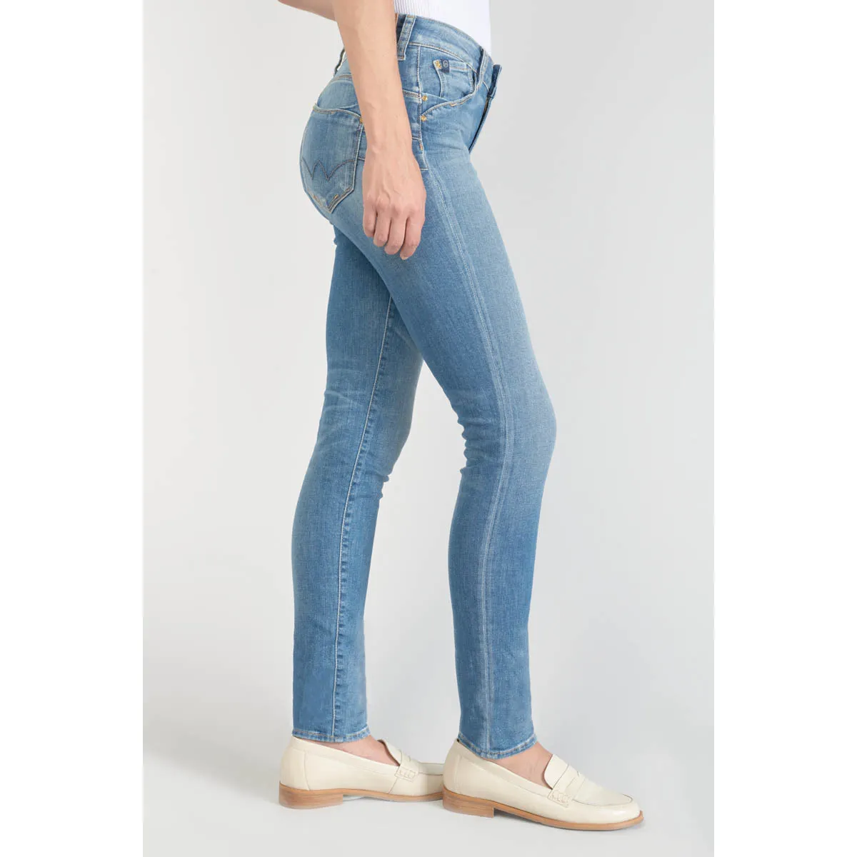 Jeans push-up slim tiro alto PULP, largo 34