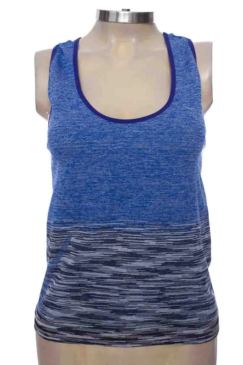 Ropa Deportiva / Salida de Baño color Azul - Closeando