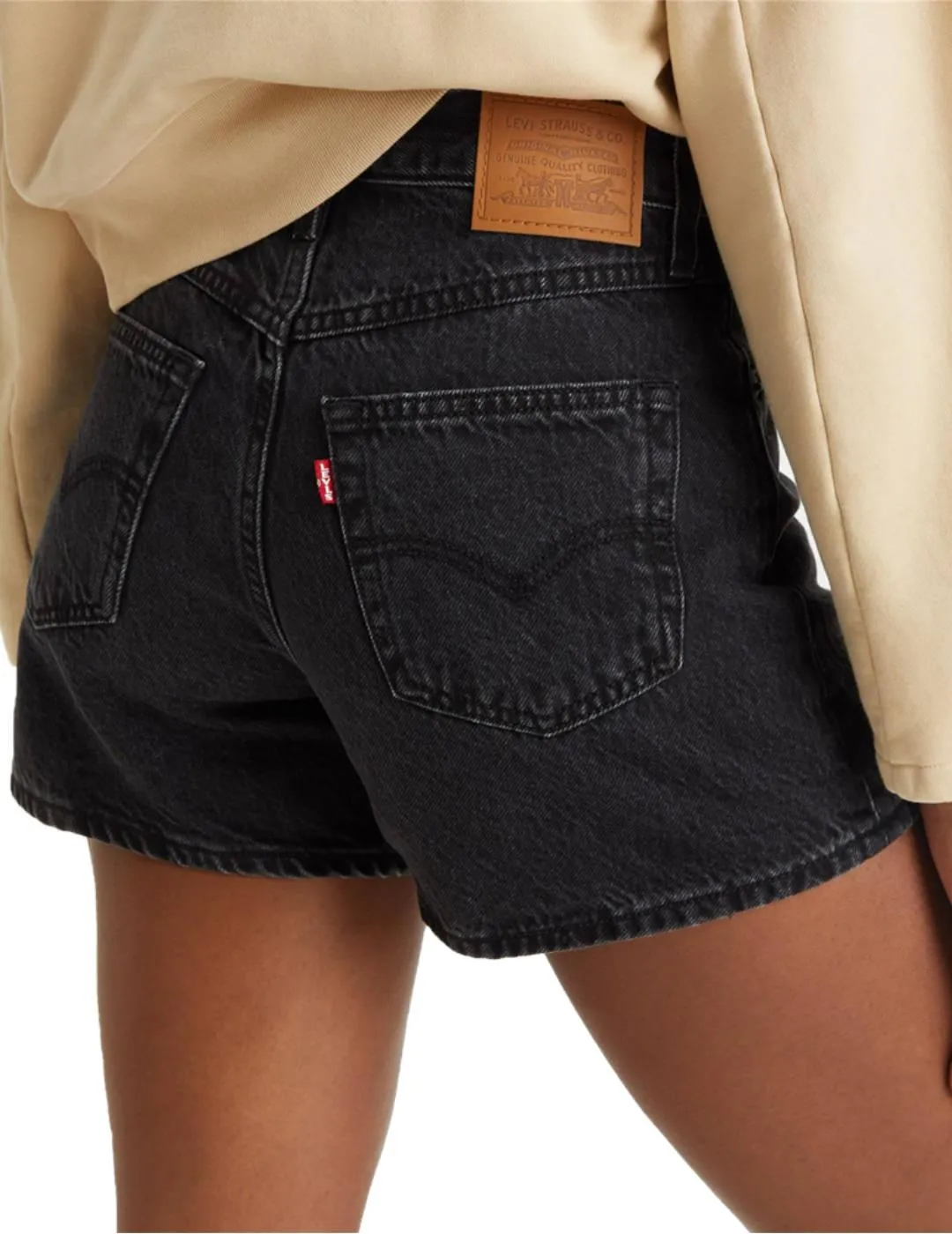 Shorts Levi´s 80S mom negros desgastados de mujer